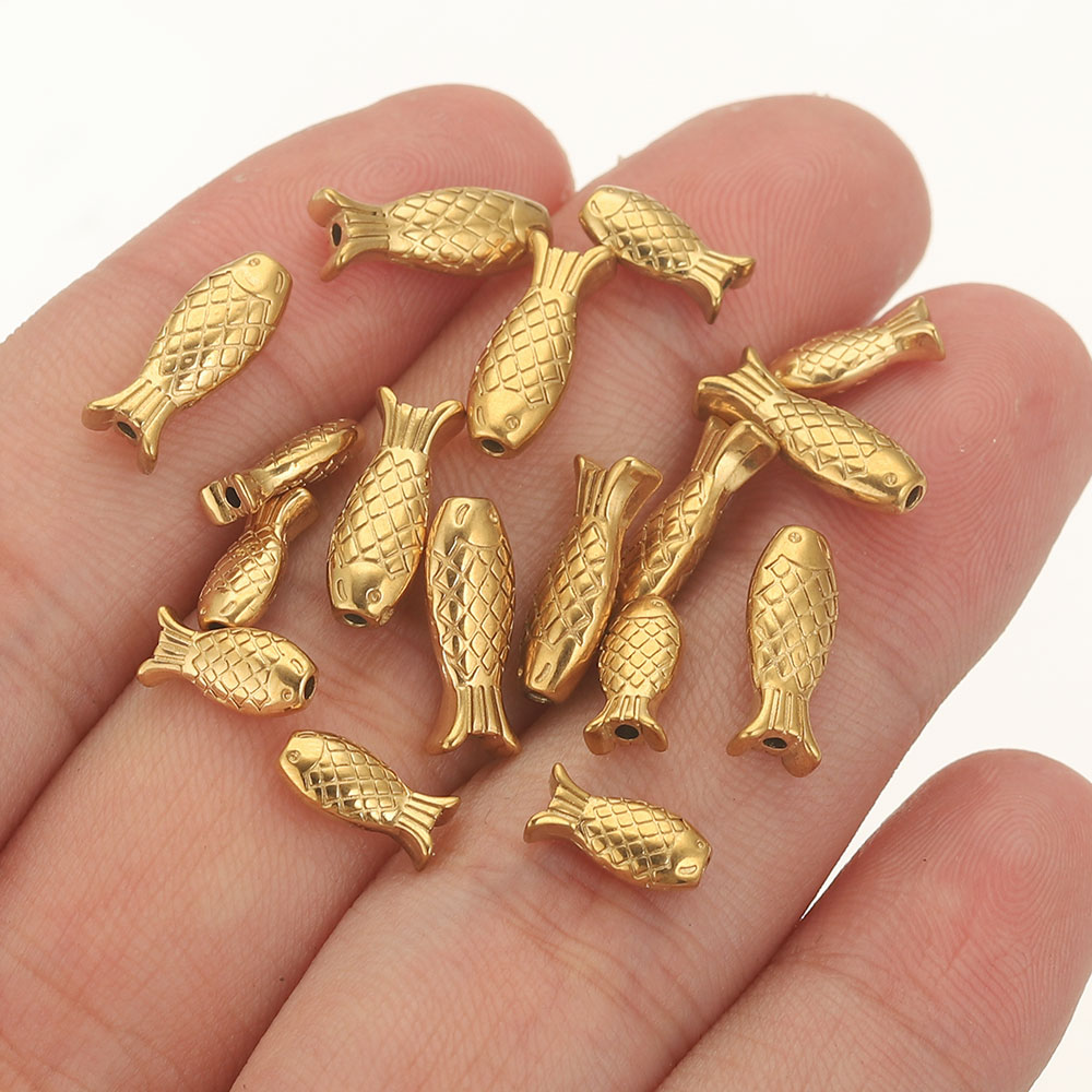 Embroidery Art - 5PCS Stainless Steel Fish Charm Spacer