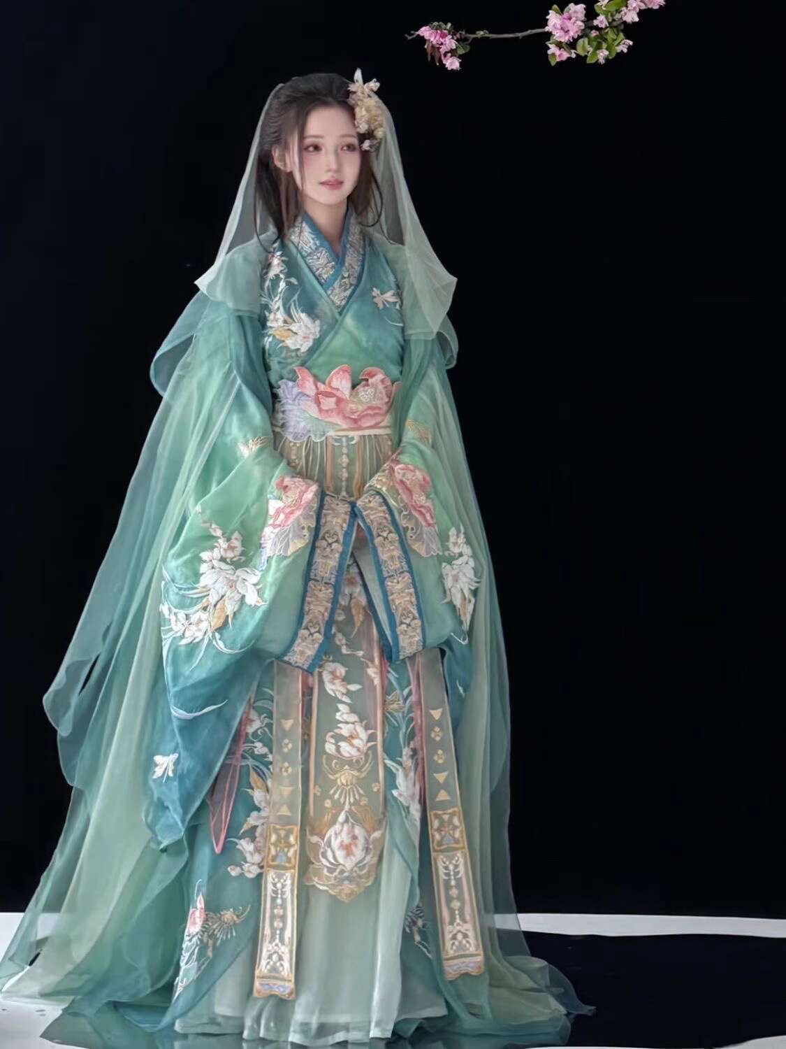 Embroidery Knit - New Fiesta Carnival Halloween Cos Cosplay