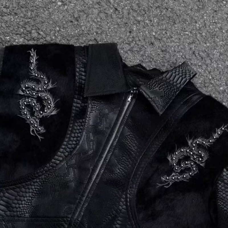 Men Black Snake Embossed Jacke - đánh giá và giá Embroidery Knit