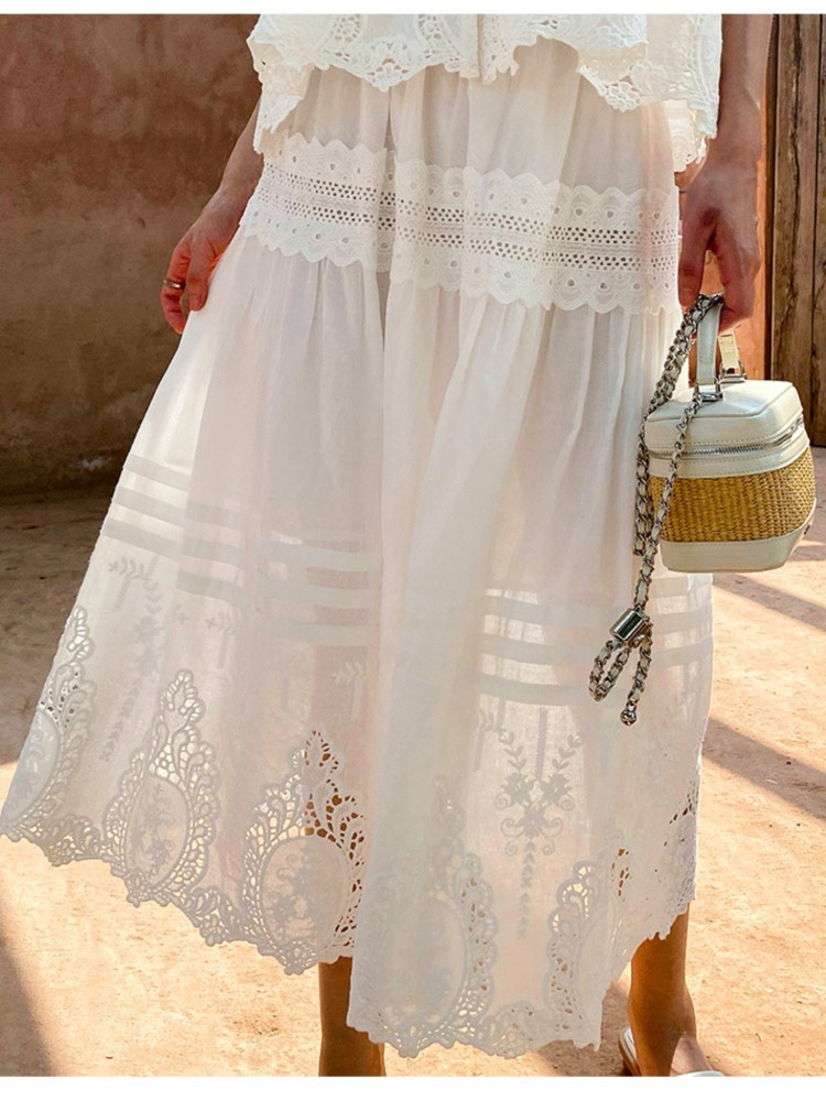 Bohemian White Square-neck Ves - đánh giá và giá Embroidery In The Piece