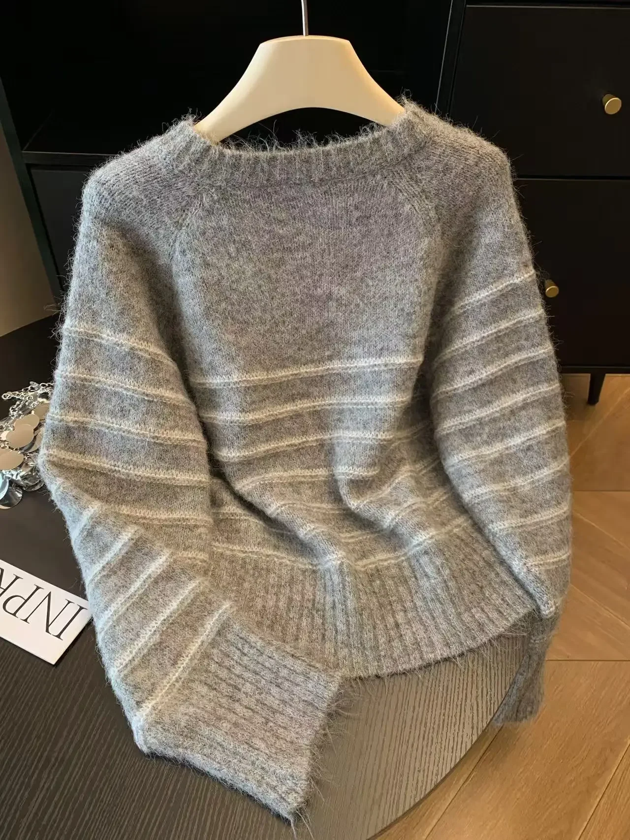 Autumn Winter Women's Striped  - đánh giá và giá Embroidery Shirt