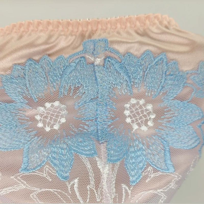 Man's Lace Embroidery Pink Bri - đánh giá và giá Embroidery Knit