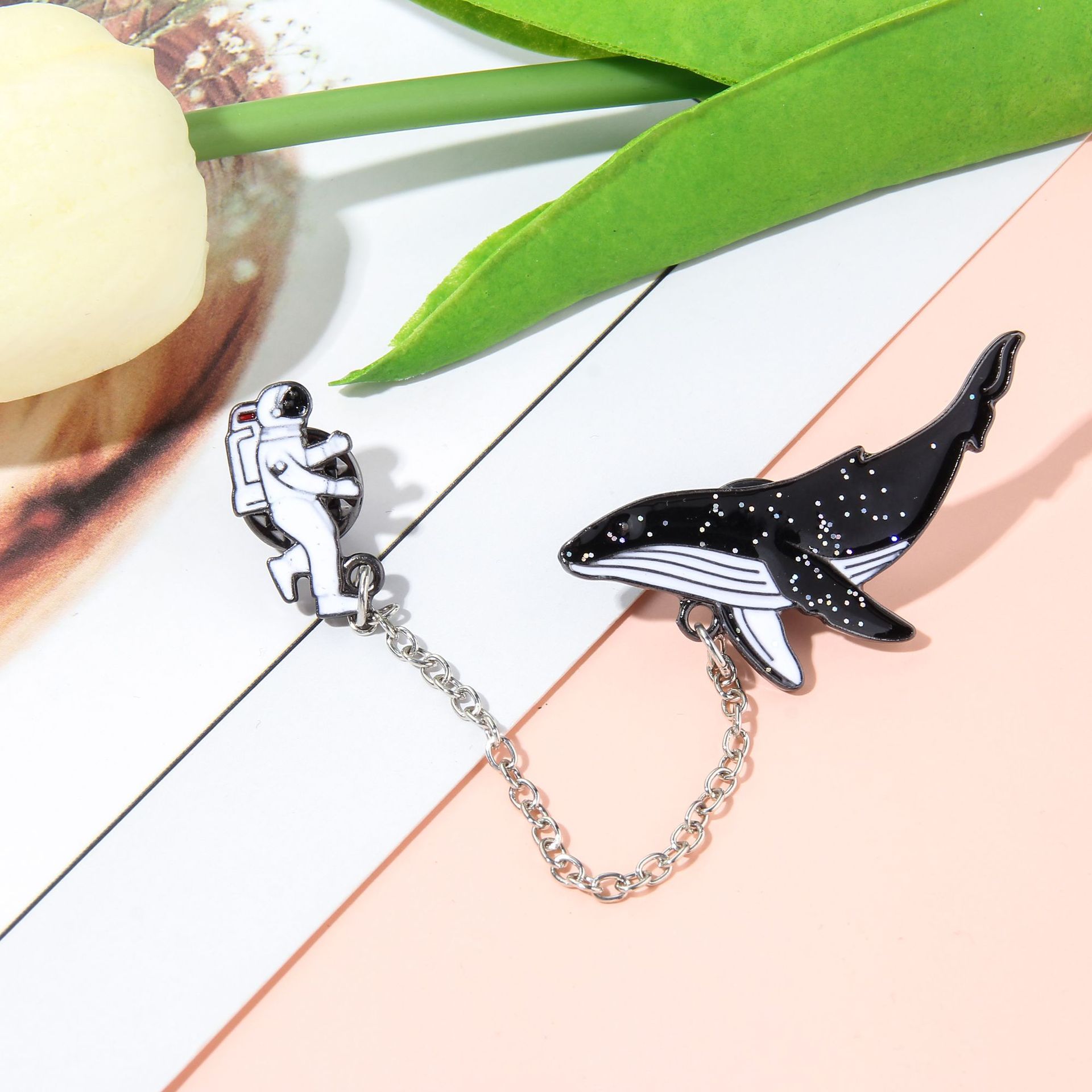 Hoạt Hình Thời Trang Thổ Cẩm C - đánh giá và giá Embroidery Fish